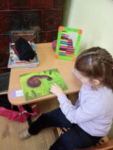 Elevă activitate literație